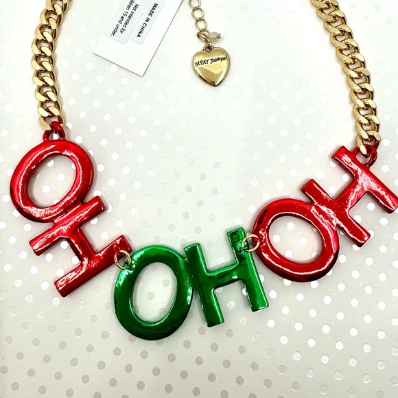 Betsey Johnson ‘Ice Queen’ HoHoHo Necklace & Snowflake/Red Earrings NWT! - Picture 6 of 10